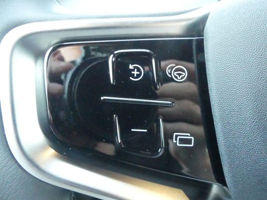 Volvo  EX30 Single Motor Core 51 kWh | CAMERA | ADAPTIVE CRUISE | DODEHOEKDETECTIE | PARKEERSENSOREN | APPLE ... ActivLease financial lease