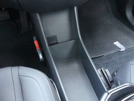 Volvo  EX30 Single Motor Core 51 kWh | CAMERA | ADAPTIVE CRUISE | DODEHOEKDETECTIE | PARKEERSENSOREN | APPLE ... ActivLease financial lease
