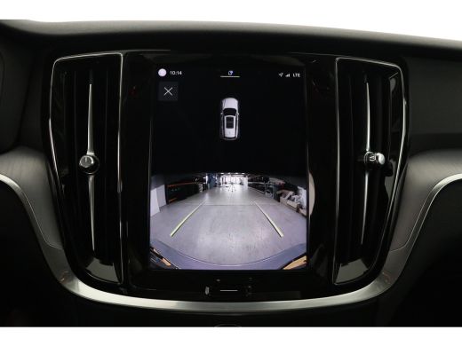 Volvo  V60 2.0 B4 Core | LED | Stoel/Stuurverwarming | Cruise Adaptive | Clima | Camera | Navi | keyless | B... ActivLease financial lease