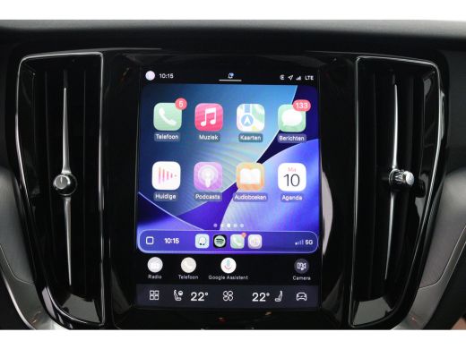 Volvo  V60 2.0 B4 Core | LED | Stoel/Stuurverwarming | Cruise Adaptive | Clima | Camera | Navi | keyless | B... ActivLease financial lease