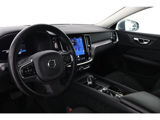 Volvo  V60 2.0 B4 Core | LED | Stoel/Stuurverwarming | Cruise Adaptive | Clima | Camera | Navi | keyless | B... ActivLease financial lease