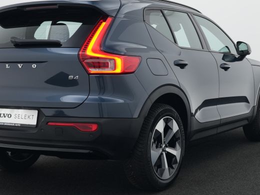 Volvo  XC40 2.0 B4 Plus Dark | Memory | BLIS | Harman/Kardon | Trekhaak | Cruise Control | Camera | Stuurwiel... ActivLease financial lease