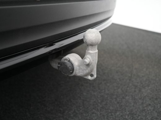 Volvo  XC40 2.0 B4 Plus Dark | Memory | BLIS | Harman/Kardon | Trekhaak | Cruise Control | Camera | Stuurwiel... ActivLease financial lease