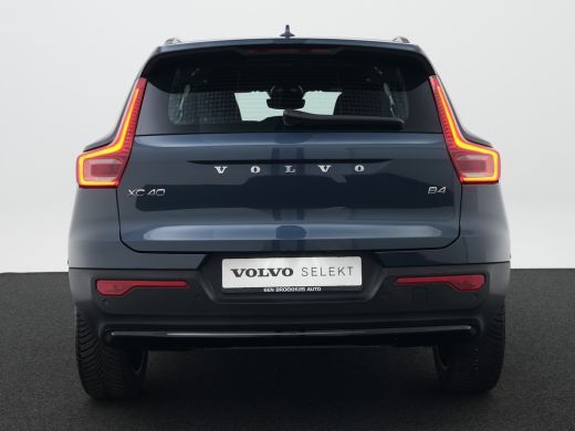 Volvo  XC40 2.0 B4 Plus Dark | Memory | BLIS | Harman/Kardon | Trekhaak | Cruise Control | Camera | Stuurwiel... ActivLease financial lease