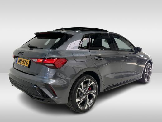 Audi A3 Sportback 45 TFSI e 272pk S edition | Pano dak | Zwart optiek | ACC ActivLease financial lease