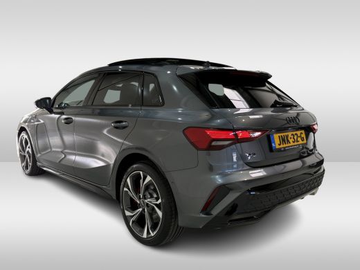Audi A3 Sportback 45 TFSI e 272pk S edition | Pano dak | Zwart optiek | ACC ActivLease financial lease