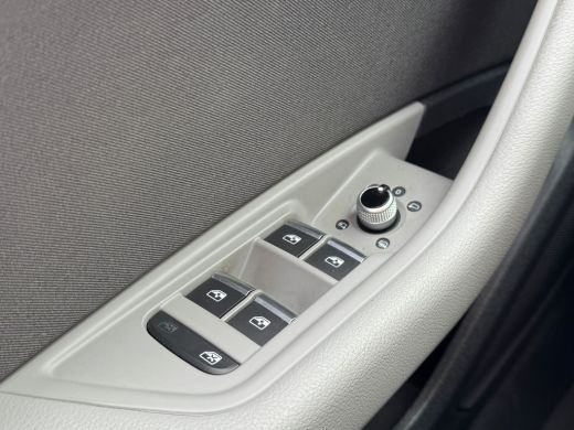Audi A4 Avant 35 TFSI 2.0 150PK PRO LINE CAMERA/LED/NAVI/KEY-LESS ActivLease financial lease