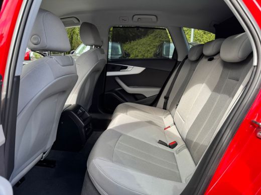 Audi A4 Avant 35 TFSI 2.0 150PK PRO LINE CAMERA/LED/NAVI/KEY-LESS ActivLease financial lease