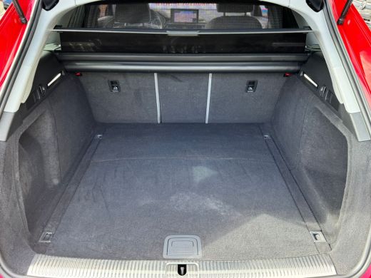 Audi A4 Avant 35 TFSI 2.0 150PK PRO LINE CAMERA/LED/NAVI/KEY-LESS ActivLease financial lease