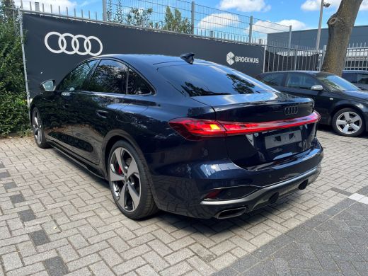 Audi A5 Limousine 2.0 e-hybrid quattro S edition Competition | 367 PK competition | Stoelventilatie | Dem... ActivLease financial lease