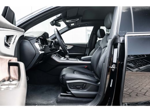 Audi Q8 55 TFSI e quattro Pro Line S 394 PK | Trekhaak | Panoramadak | Geheugen stoelen | Head-up ActivLease financial lease