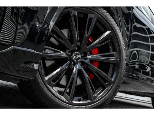 Audi Q8 55 TFSI e quattro Pro Line S 394 PK | Trekhaak | Panoramadak | Geheugen stoelen | Head-up ActivLease financial lease