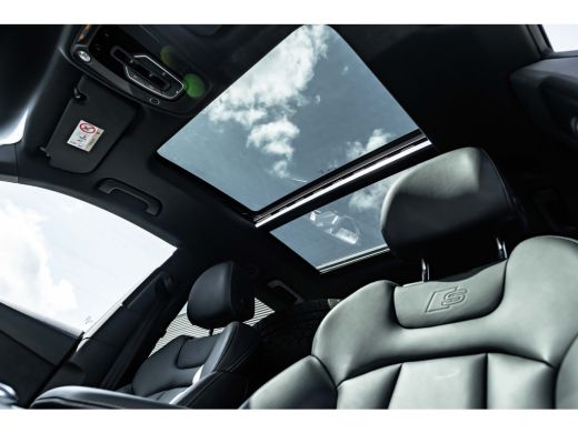 Audi Q8 55 TFSI e quattro Pro Line S 394 PK | Trekhaak | Panoramadak | Geheugen stoelen | Head-up ActivLease financial lease