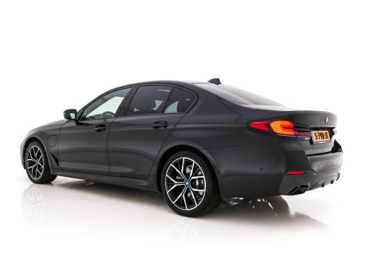 BMW 5 Serie 530e Business Edition Plus (Plug-in) (INCL.BTW) *PANO | HEAD-UP | LEATHER | FULL-LED | MEMORY-PAC... ActivLease financial lease