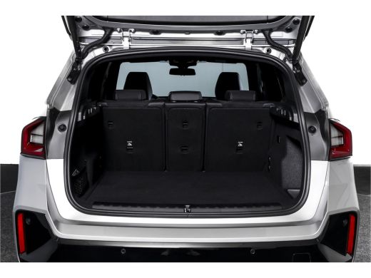 BMW X1 xDrive25e 245 PK M-Sport | Premium Pack | S/K-Panodak | Elek. Trekhaak | Dig. Cockpit | Cruise | ... ActivLease financial lease