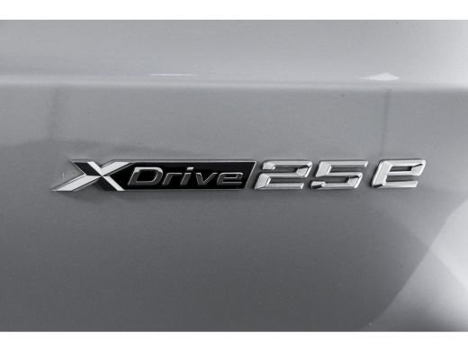 BMW X1 xDrive25e 245 PK M-Sport | Premium Pack | S/K-Panodak | Elek. Trekhaak | Dig. Cockpit | Cruise | ... ActivLease financial lease