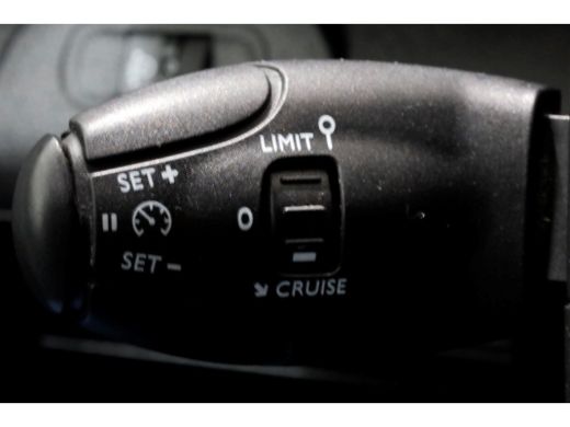 Citroën Berlingo 1.2 PureTech 110pk Benzine Airco/Navi/Camera/3Pers. 02-2021 ActivLease financial lease