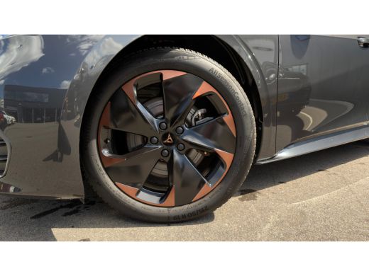 CUPRA Born 231pk Copper Edition 62 kWh | 360 Camera | Alcantara Bekleding | Adaptive Cruise | Keyless | Verw... ActivLease financial lease
