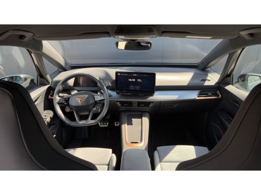 CUPRA Born 231pk Copper Edition 62 kWh | 360 Camera | Alcantara Bekleding | Adaptive Cruise | Keyless | Verw... ActivLease financial lease