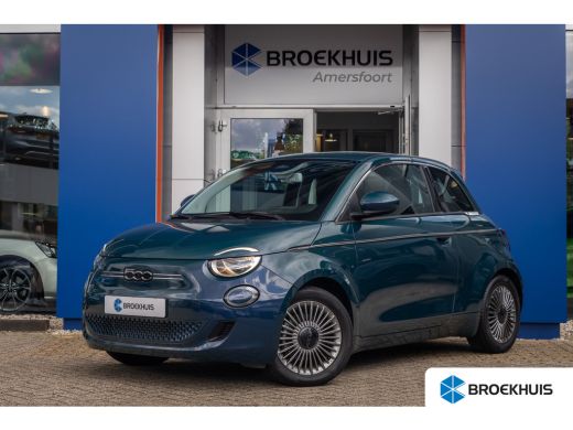 Fiat 500 Urban 42 kWh | Stoelverwarming | Achteruitrijcamera | Apple Carplay/Android Auto | Keyless | Park... ActivLease financial lease