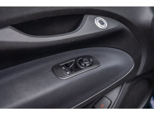 Fiat 500 Urban 42 kWh | Stoelverwarming | Achteruitrijcamera | Apple Carplay/Android Auto | Keyless | Park... ActivLease financial lease