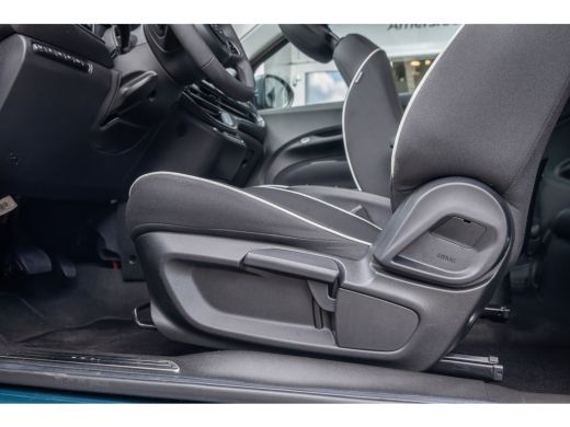 Fiat 500 Urban 42 kWh | Stoelverwarming | Achteruitrijcamera | Apple Carplay/Android Auto | Keyless | Park... ActivLease financial lease