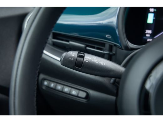 Fiat 500 Urban 42 kWh | Stoelverwarming | Achteruitrijcamera | Apple Carplay/Android Auto | Keyless | Park... ActivLease financial lease