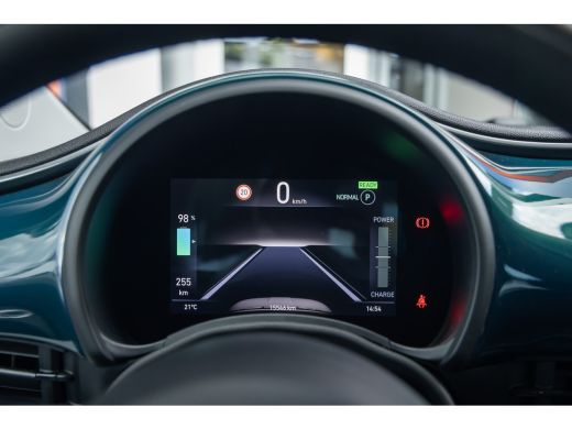Fiat 500 Urban 42 kWh | Stoelverwarming | Achteruitrijcamera | Apple Carplay/Android Auto | Keyless | Park... ActivLease financial lease