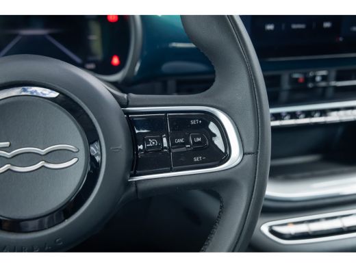 Fiat 500 Urban 42 kWh | Stoelverwarming | Achteruitrijcamera | Apple Carplay/Android Auto | Keyless | Park... ActivLease financial lease