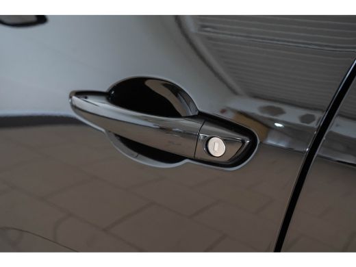 Fiat 600 1.2 Hybrid 145PK La Prima | Tot 8 Jaar Garantie | Camera | El. Achterklep | Navigatie | Stoelverw... ActivLease financial lease