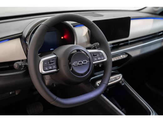Fiat 600 1.2 Hybrid 145PK La Prima | Tot 8 Jaar Garantie | Camera | El. Achterklep | Navigatie | Stoelverw... ActivLease financial lease