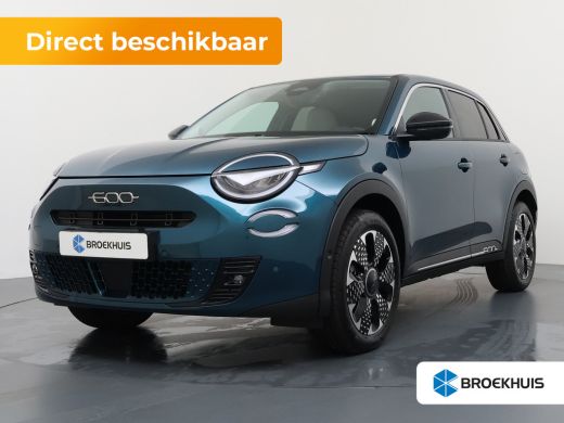 Fiat 600e La Prima | 10,25" touchscreen radio met Bluetooth, DAB & USB | Automatische airconditioning | Ext... ActivLease financial lease
