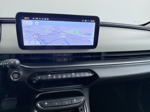 Fiat 600e La Prima | 10,25" touchscreen radio met Bluetooth, DAB & USB | Automatische airconditioning | Ext... ActivLease financial lease