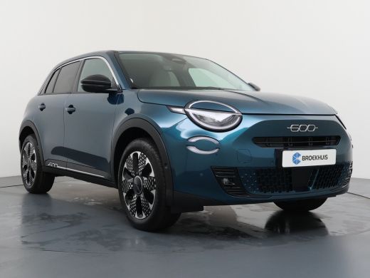 Fiat 600e La Prima | 10,25" touchscreen radio met Bluetooth, DAB & USB | Automatische airconditioning | Ext... ActivLease financial lease