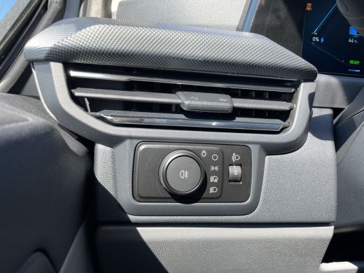 Ford E-Transit Custom 320 L1H1 Limited 71 kWh | Winterpack | Adap. Cruise Control | Trekhaak | Camera | | 13 polige tre... ActivLease financial lease