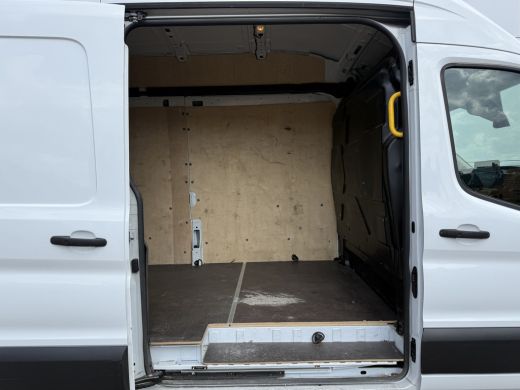 Ford E-Transit 68kWh 184PK L3H3 317km WLTP 98.5% (SOH) BEV Snelladen 360&deg; Camera Climate Control Cruise Control ... ActivLease financial lease