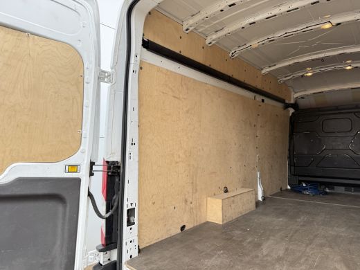 Ford E-Transit 68kWh L4H3 316km WLTP BEV Snelladen Carplay Climate control 360&deg; camera Parkeersensoren v+a Stoel... ActivLease financial lease