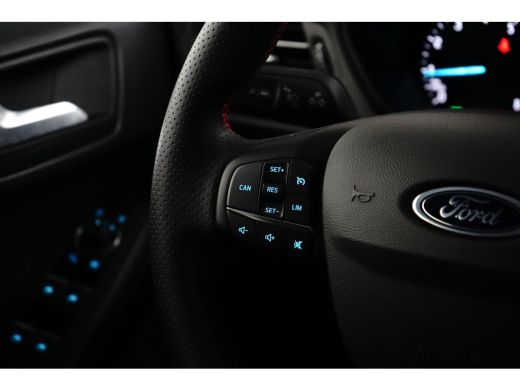 Ford Focus 1.0 EcoBoost Hybrid ST Line | Cruise Control | Winterpack | Parkeersensoren Voor/Achter | Apple C... ActivLease financial lease