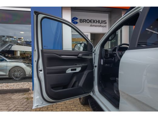 Ford Ranger Plug-in-Hybrid Stormtrak e-4WD | Adaptive cruisecontrol (Adaptive Cruise Control) | Audio-navigat... ActivLease financial lease