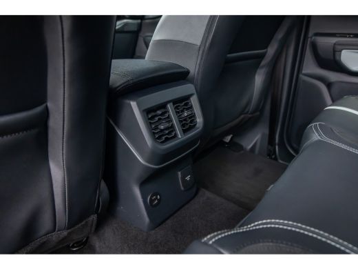 Ford Ranger Plug-in-Hybrid Stormtrak e-4WD | Adaptive cruisecontrol (Adaptive Cruise Control) | Audio-navigat... ActivLease financial lease