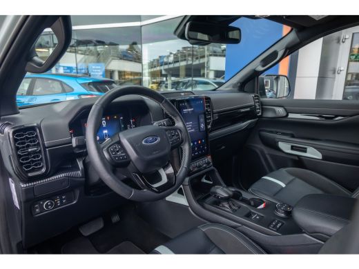 Ford Ranger Plug-in-Hybrid Stormtrak e-4WD | Adaptive cruisecontrol (Adaptive Cruise Control) | Audio-navigat... ActivLease financial lease