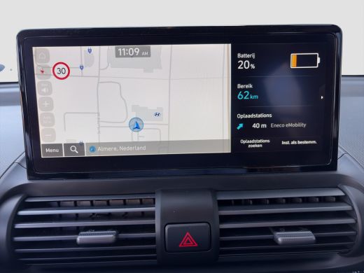 Hyundai Inster E-Motion 42kWh 97pk | Camera | Carplay | Navigatie | Adaptive Cruise Control | Climate Control | ... ActivLease financial lease