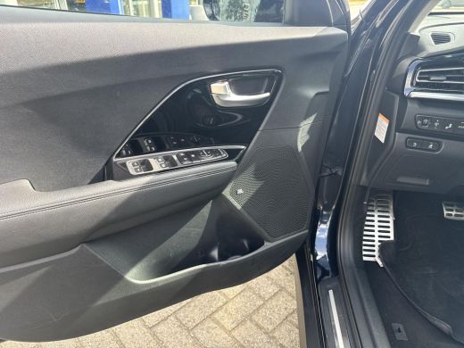 Kia e-Niro DynamicLine 64 kWh Navigatie Camera ActivLease financial lease