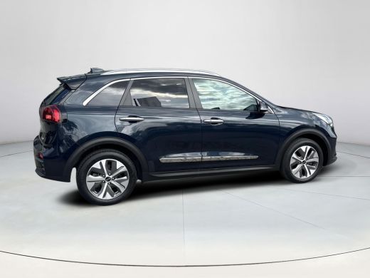 Kia e-Niro DynamicLine 64 kWh Navigatie Camera ActivLease financial lease
