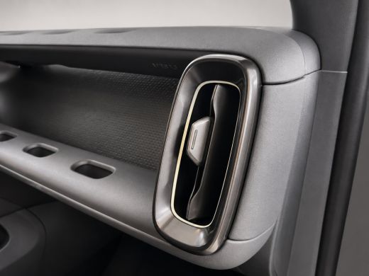 Leapmotor B05 ProMax Design 67.1 kWh | Carplay | Adaptieve Cruise Control | Panoramadak | Parkeersensor achter ... ActivLease financial lease
