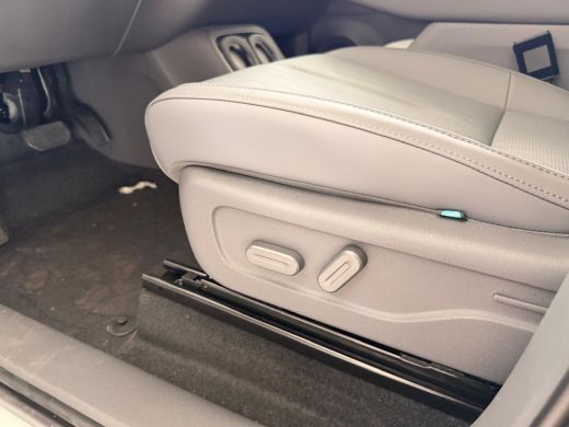 Leapmotor B10 Design Hybrid EV 18.8 kWh VOORRAAD ACTIE &euro;1000,- | Panoramadak | Carplay | Achteruitrijcamera | 1... ActivLease financial lease