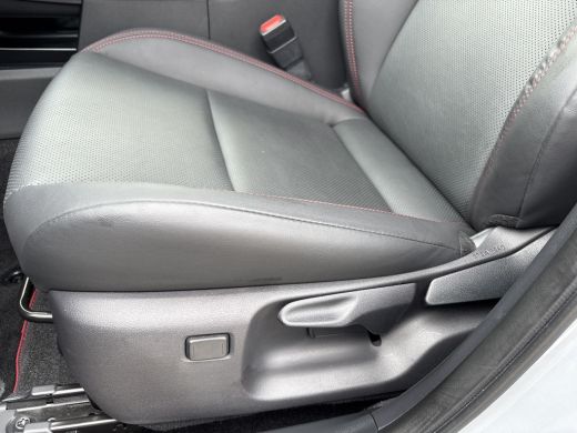 Lexus LBX 1.5 Emotion 2WD Tech Pack | Lederen bekleding | Stoel & Stuur verwarming | ActivLease financial lease