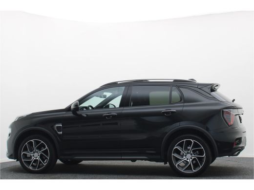 Lynk & Co 01 1.5 Plug-in Hybrid 360&deg; Camera, Panoramadak, Apple Carplay, ACC, Keyless, Zwarte hemel,, LED, 20'' ActivLease financial lease