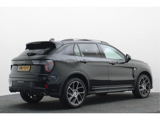 Lynk & Co 01 1.5 Plug-in Hybrid 360&deg; Camera, Panoramadak, Apple Carplay, ACC, Keyless, Zwarte hemel,, LED, 20'' ActivLease financial lease