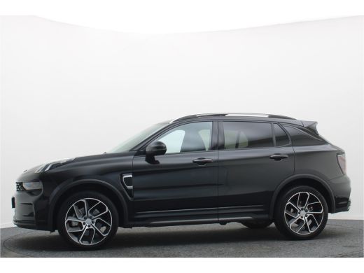 Lynk & Co 01 1.5 Plug-in Hybrid 360&deg; Camera, Panoramadak, Apple Carplay, ACC, Keyless, Zwarte hemel,, LED, 20'' ActivLease financial lease